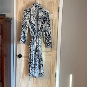 Women’s bathrobe